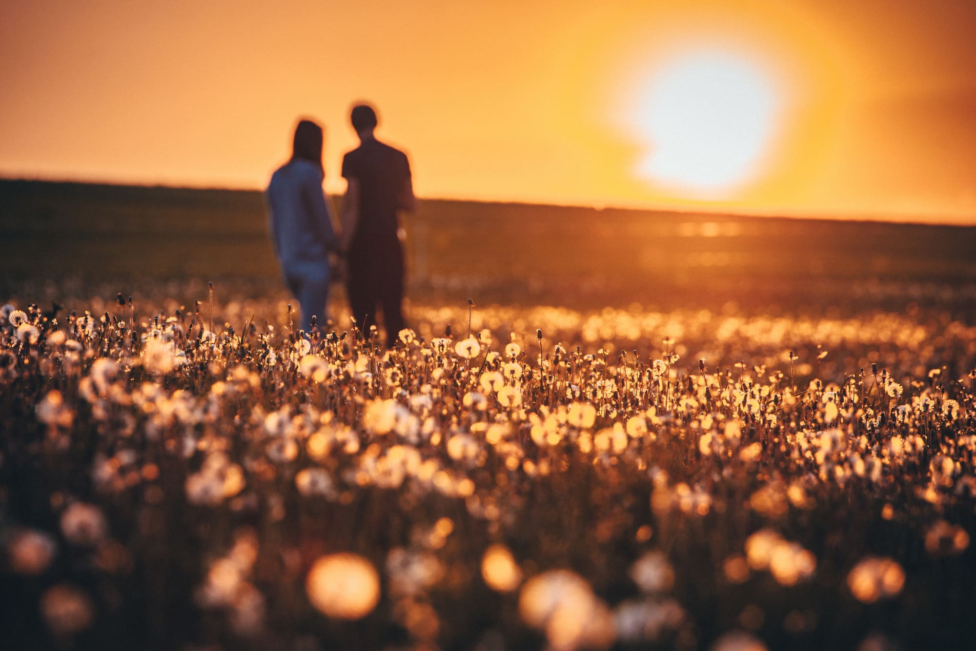 【彼氏・彼女】恋人に贈る絵画を選ぼう|愛を深めるアートギフト