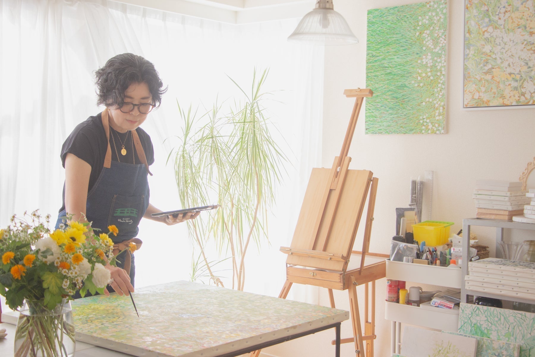 夢に「遅すぎる」なんてない【アーティスト・和佳香インタビュー②】花に描き込む癒しと情熱