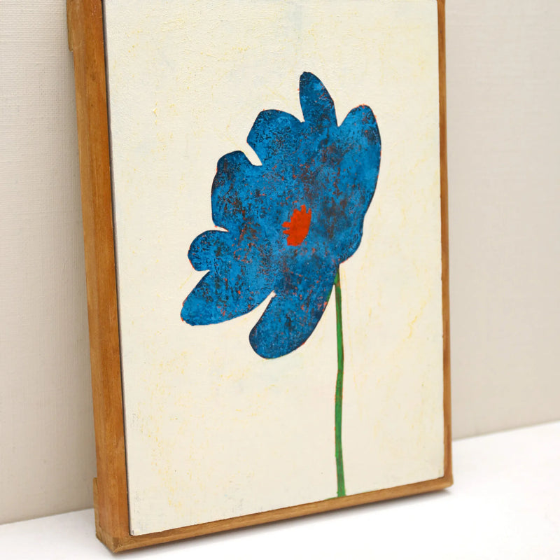 A single blue poppy No.239