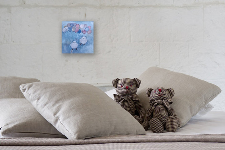 風船とシマエナガ