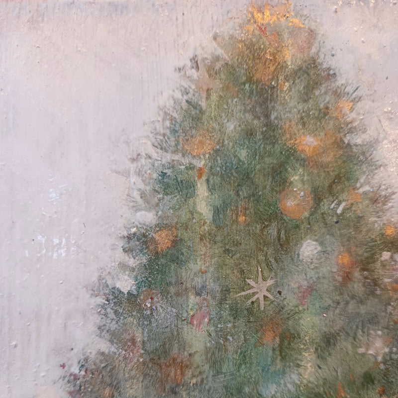 金と緑のクリスマスツリー