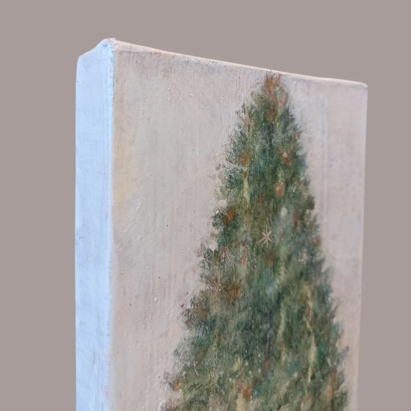 金と緑のクリスマスツリー