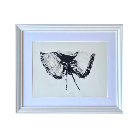 リボンのついた架空の襟