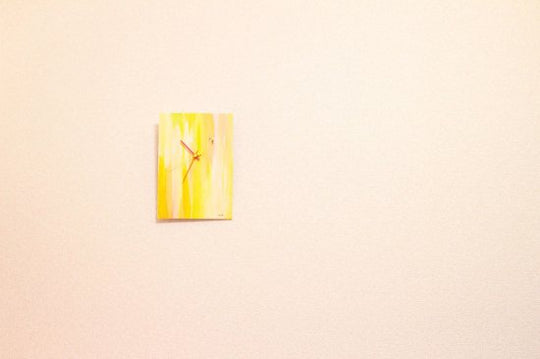 ゆめのなか あか【壁掛け時計】