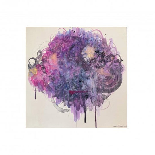 影の中に潜む女