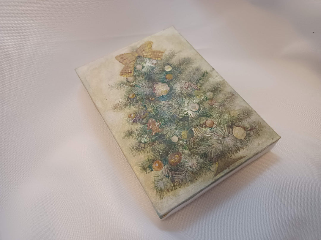 クッキーとミルクティーの小さなクリスマスツリー／MiuMiu｜アート絵画